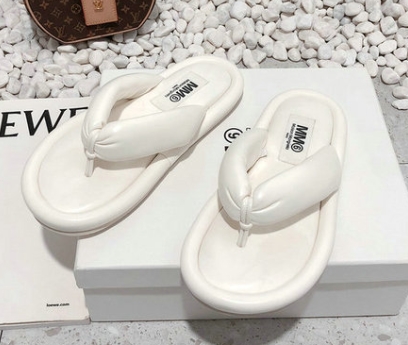 YUPOO - MADE IN China B2B2C Sellers Wholesale Supplier Branded Shoes, add our whatsapp | YUPOO