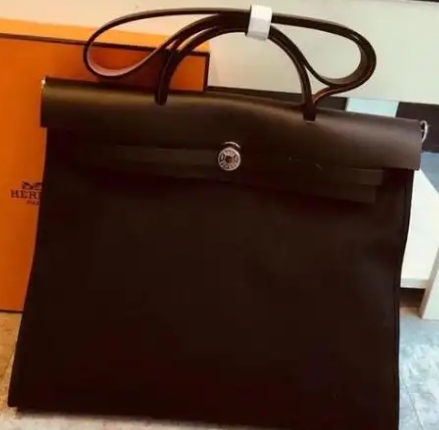 yupoo-B2B2C CHINA Wholesale Supplier Branded Luxury bags, join us on whatsapp | Yupoo